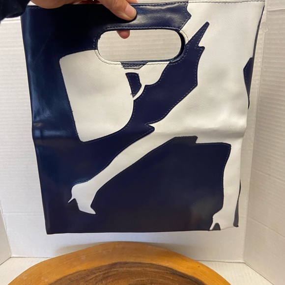 Retired TransVersion Travel tote Clutch Bag - Picture 11 of 13